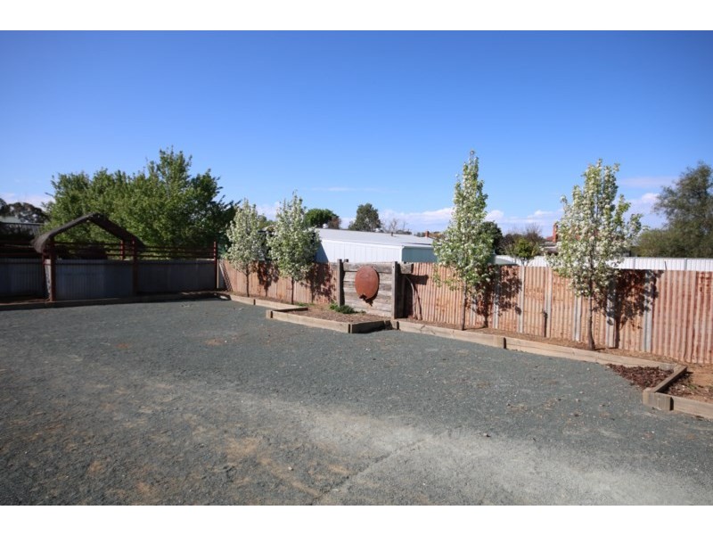 65 Dudley Street, Rochester VIC 3561