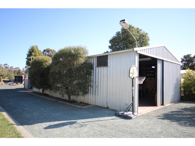 65 Dudley Street, Rochester VIC 3561