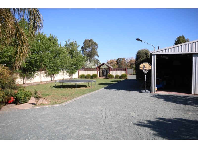 65 Dudley Street, Rochester VIC 3561