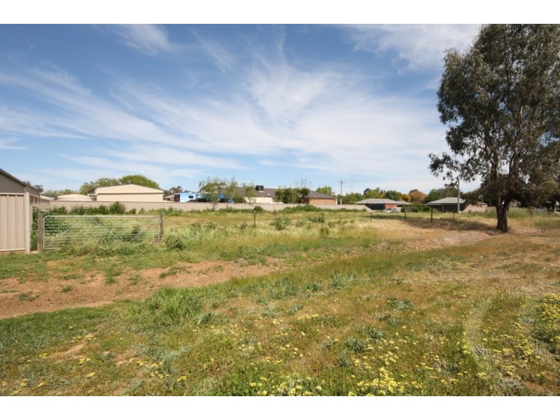 49 Kerford Street, Rochester VIC 3561