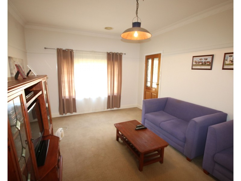 86 Victoria Street, Rochester VIC 3561