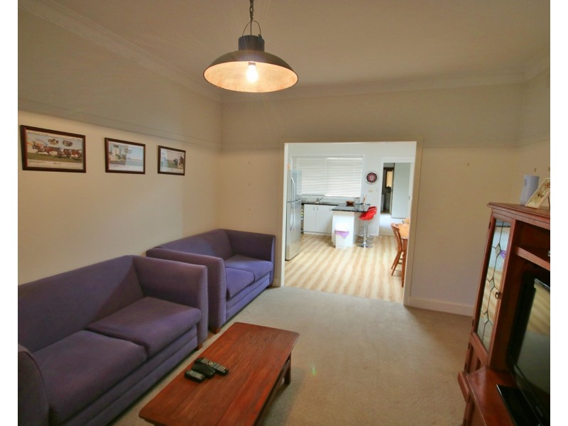 86 Victoria Street, Rochester VIC 3561