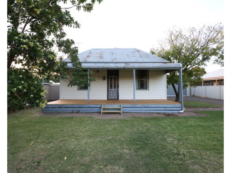 72 Victoria Street, Rochester VIC 3561