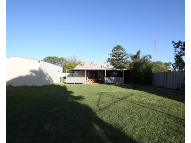 72 Victoria Street, Rochester VIC 3561