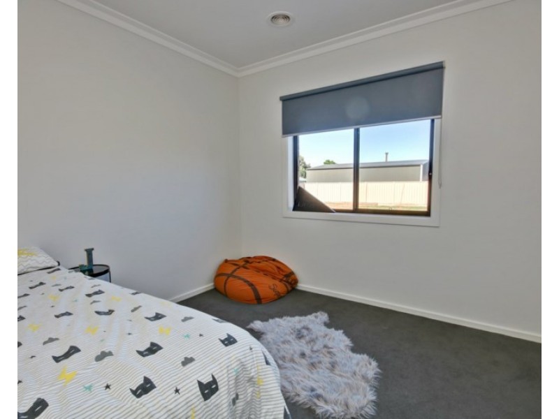 43 Kerford Street, Rochester VIC 3561