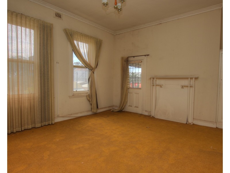 35 Moore Street, Rochester VIC 3561