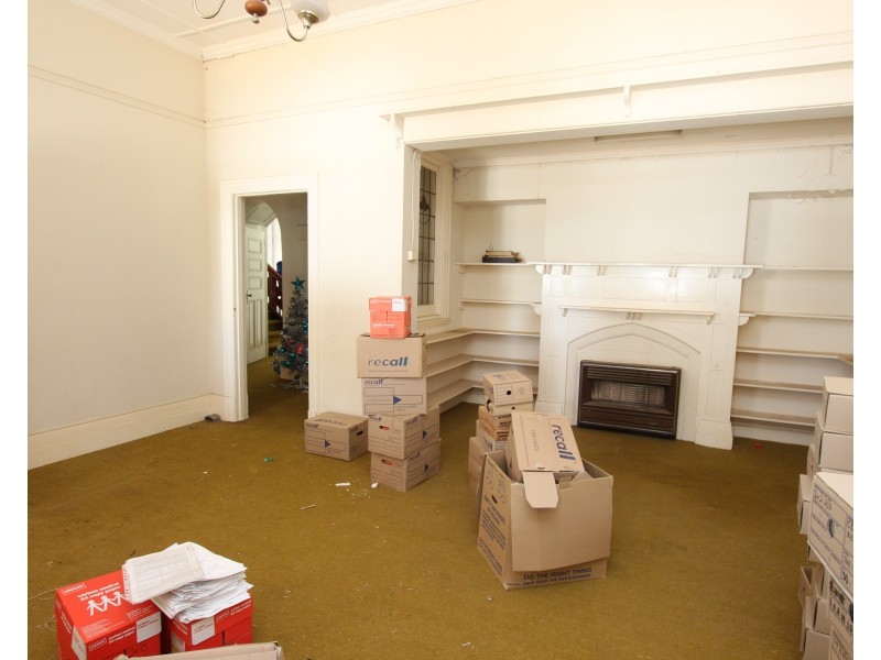 35 Moore Street, Rochester VIC 3561