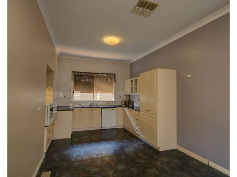 22 Echuca Road, Rochester VIC 3561