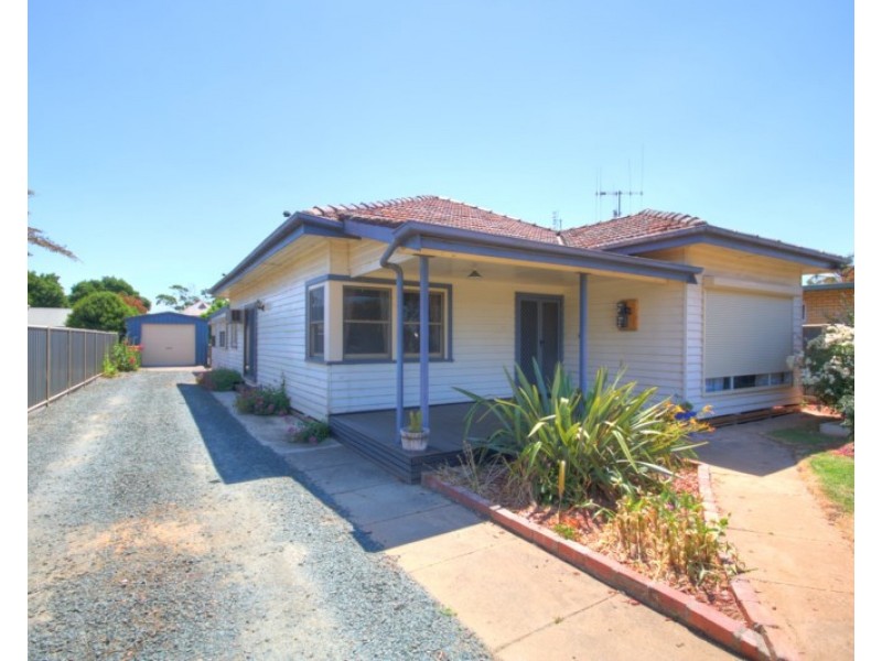 22 Echuca Road, Rochester VIC 3561