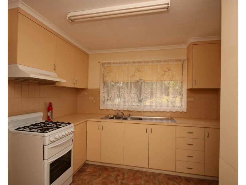 4/9 Victoria Street, Rochester VIC 3561