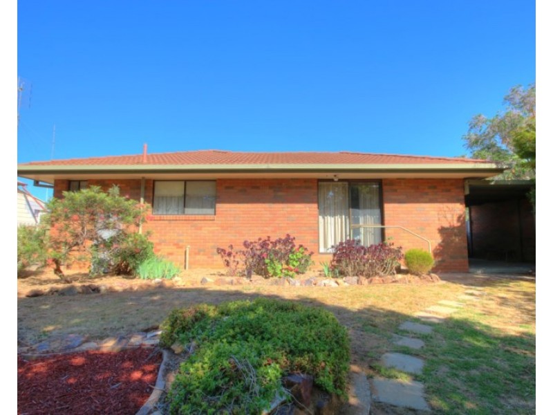 4/9 Victoria Street, Rochester VIC 3561