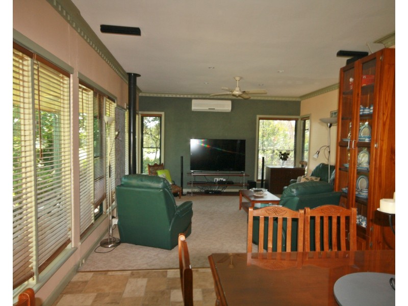 64 Kerford Street, Rochester VIC 3561