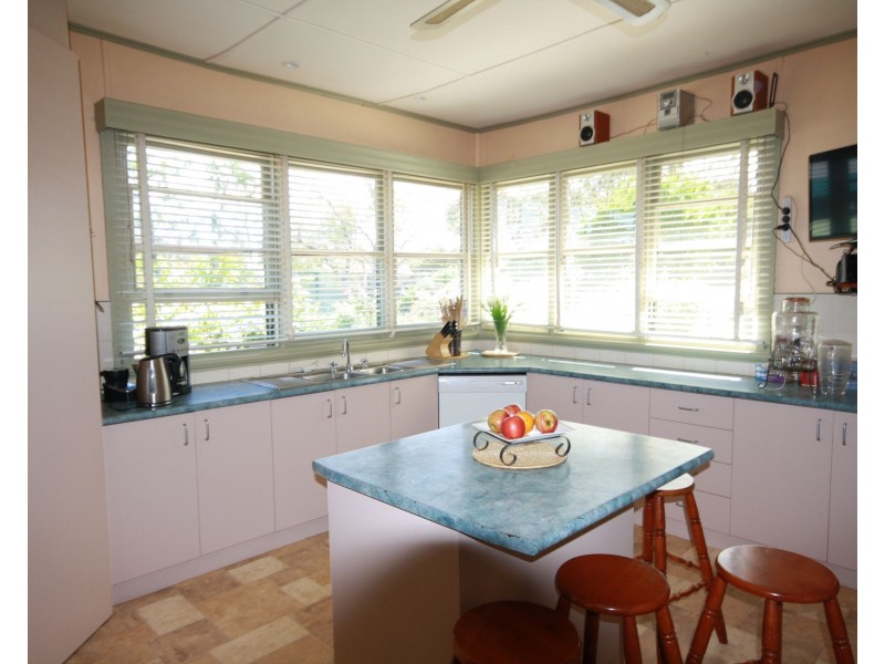 64 Kerford Street, Rochester VIC 3561