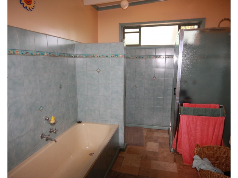 64 Kerford Street, Rochester VIC 3561