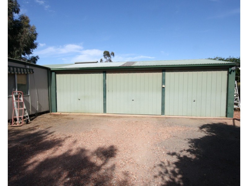 64 Kerford Street, Rochester VIC 3561