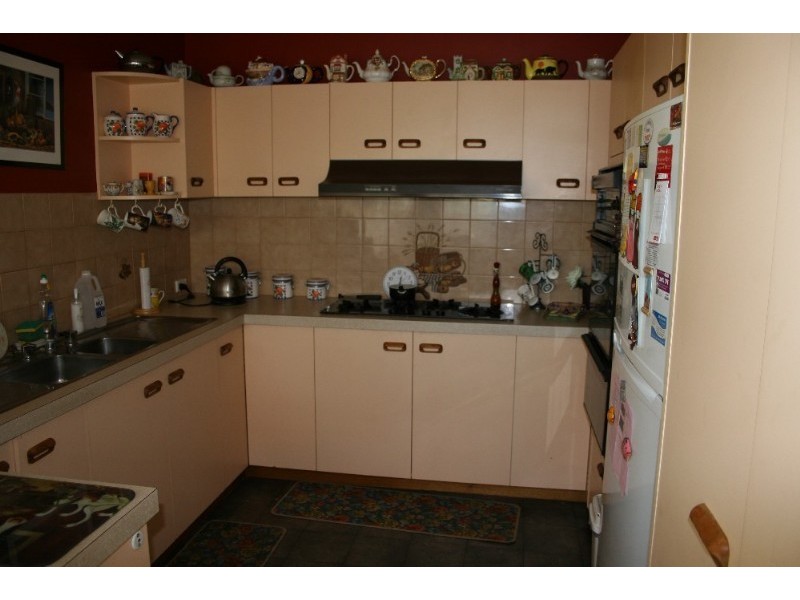 56 Simmie Street, Elmore VIC 3558