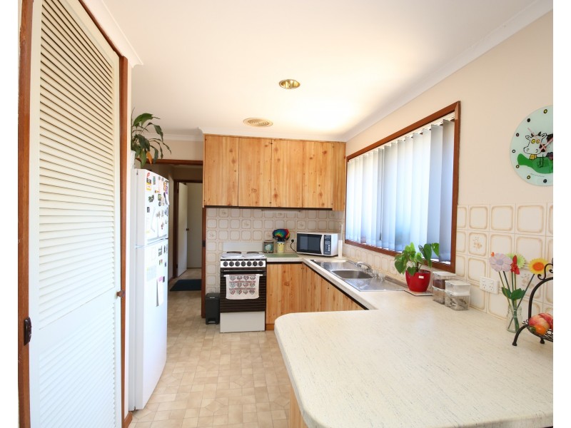 2/13 Hart Street, Rochester VIC 3561