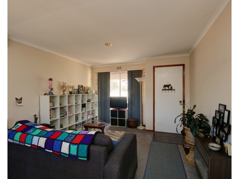 2/13 Hart Street, Rochester VIC 3561