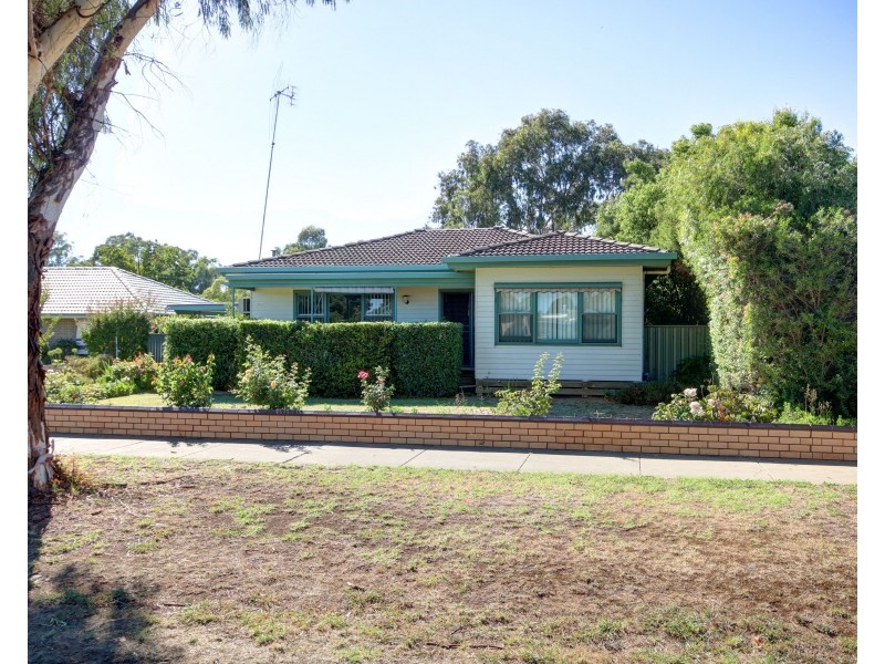53 Victoria Street, Rochester VIC 3561