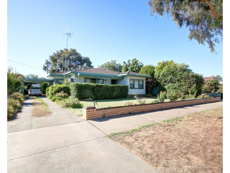 53 Victoria Street, Rochester VIC 3561