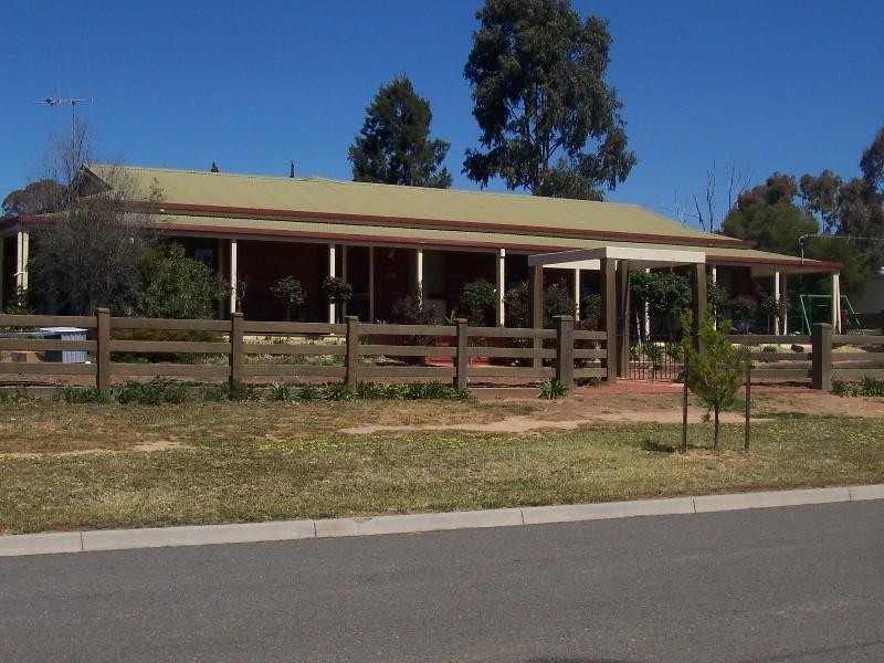 7a Outrim Street, St Arnaud VIC 3478