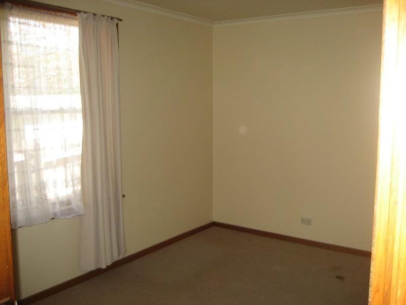 8 Johnson Street, Rochester VIC 3561