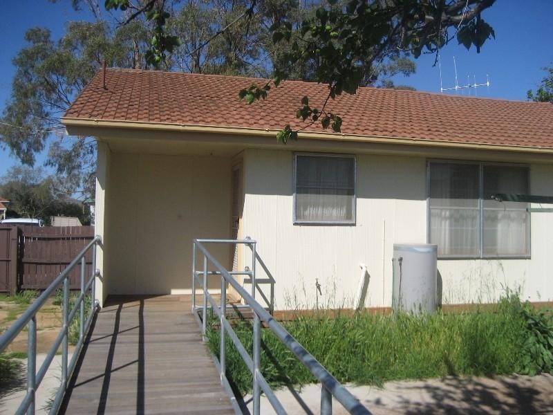 8 Johnson Street, Rochester VIC 3561