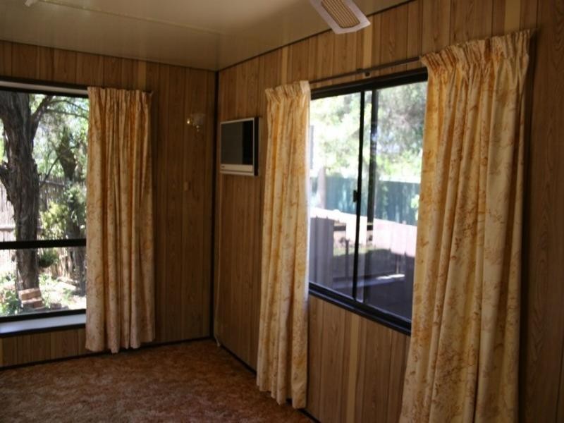 82 Cohen Street, Rochester VIC 3561