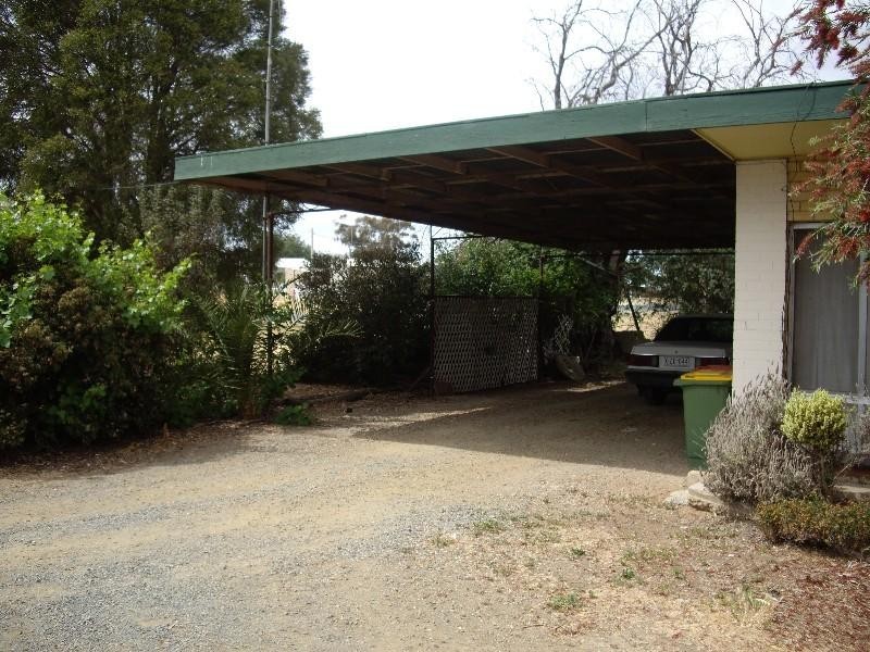 1-3/12 Echuca Road, Rochester VIC 3561