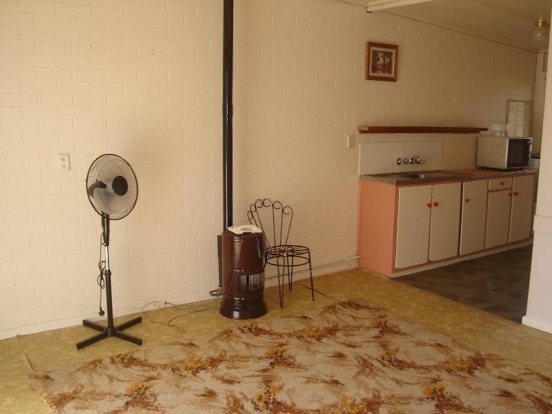 1-3/12 Echuca Road, Rochester VIC 3561