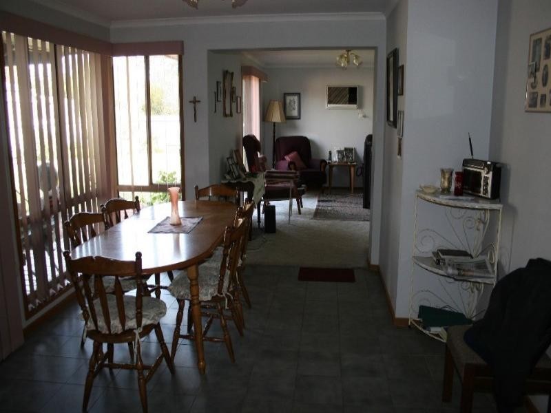 9 Phillip Street, Rochester VIC 3561