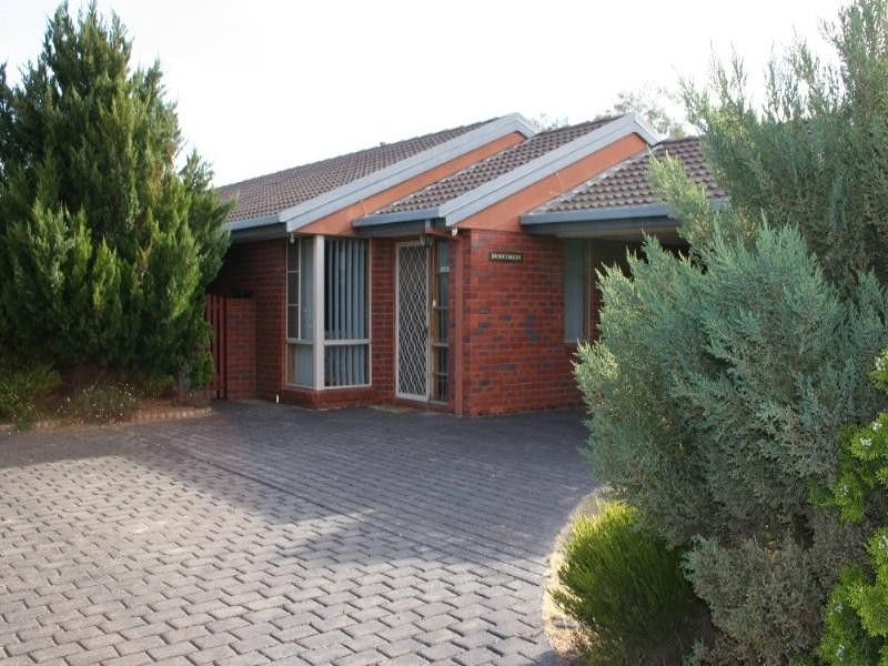 9 Phillip Street, Rochester VIC 3561