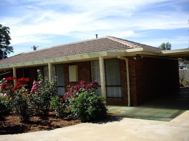 1/24 Hopetoun Street, Rochester VIC 3561