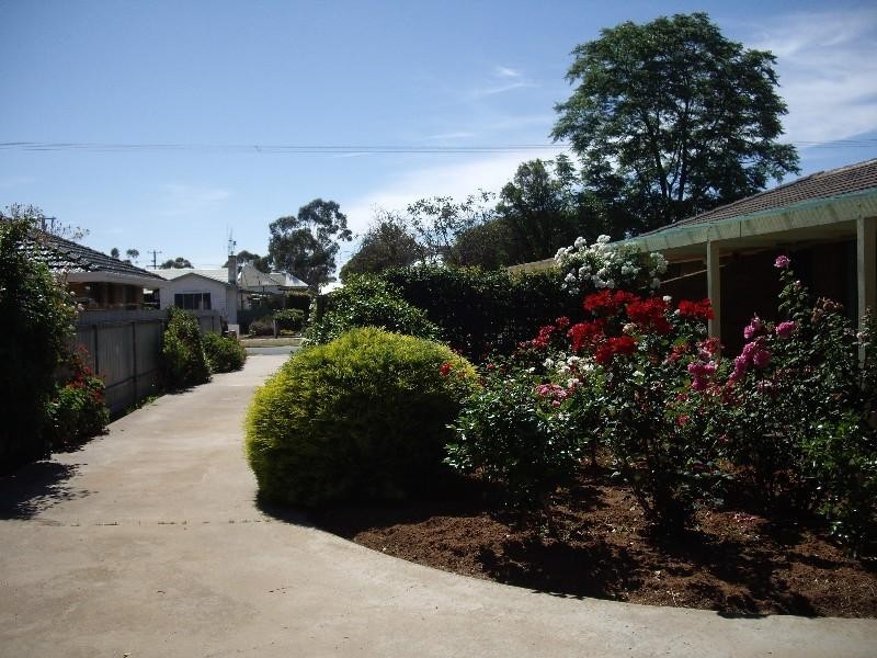 1/24 Hopetoun Street, Rochester VIC 3561