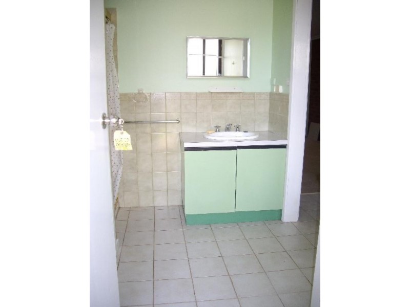 1/24 Hopetoun Street, Rochester VIC 3561