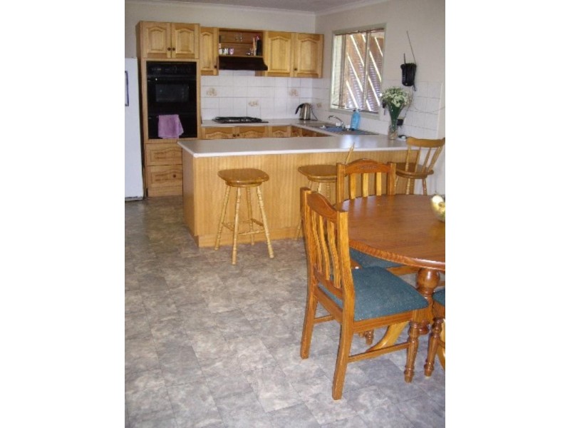 41 Baynes Street, Rochester VIC 3561