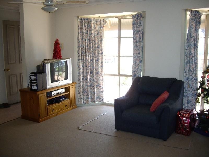 41 Baynes Street, Rochester VIC 3561