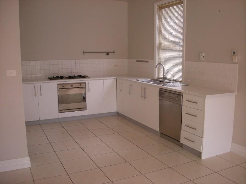 9 Doyle Street, Rochester VIC 3561