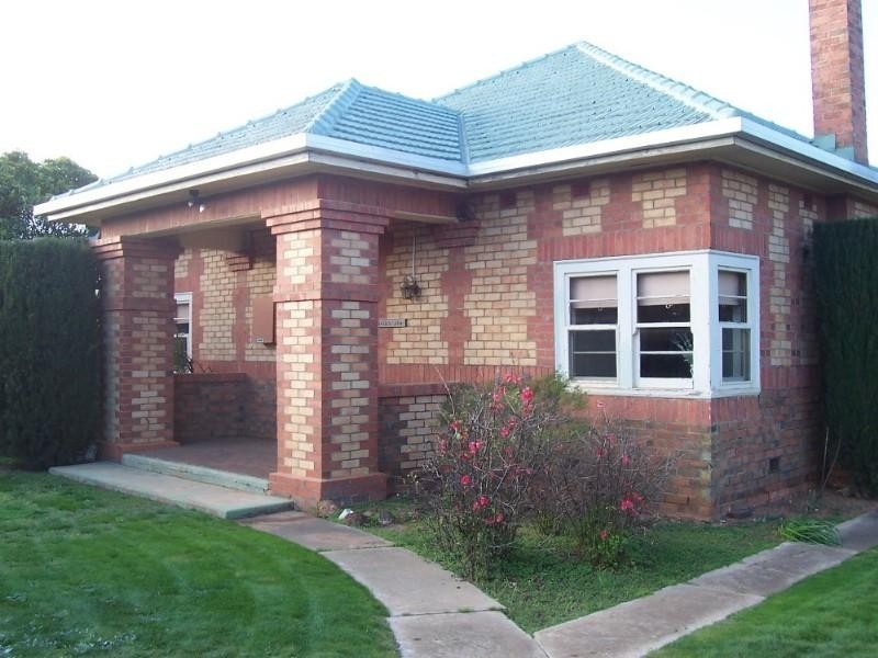 2 Park Street, Donald VIC 3480