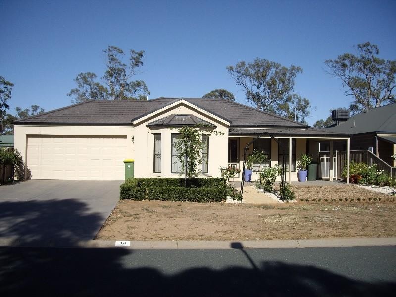 18 William Street, Rochester VIC 3561
