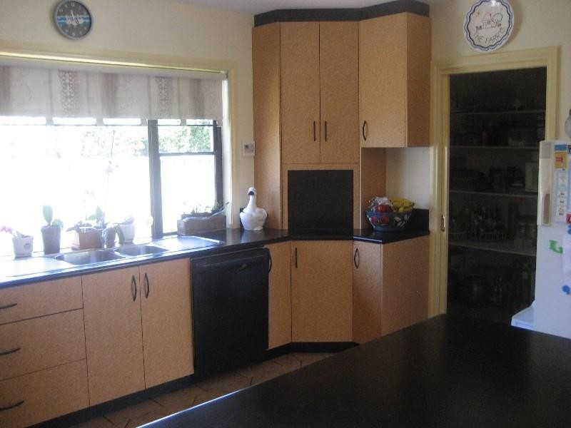 18 William Street, Rochester VIC 3561