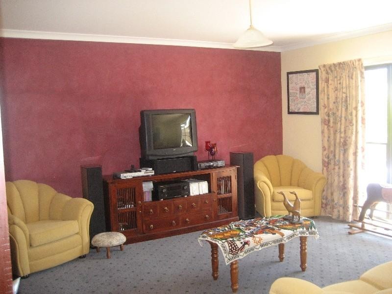 18 William Street, Rochester VIC 3561