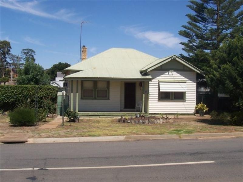 25 Butcher Street, St Arnaud VIC 3478