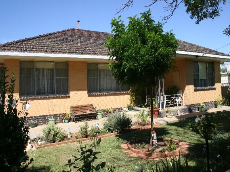 2 Childers Street, Elmore VIC 3558