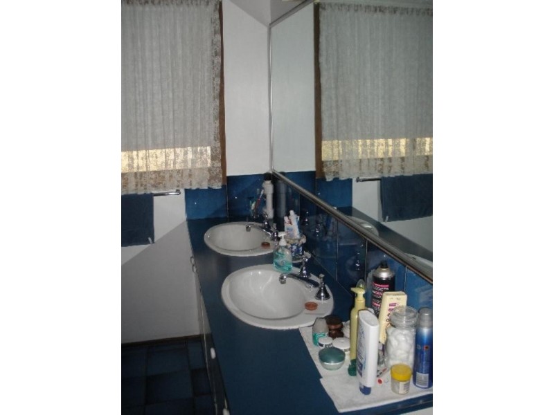 65 Northcote Street, Rochester VIC 3561