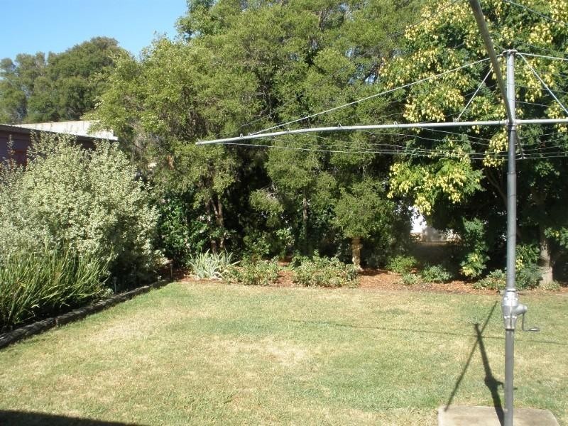 65 Northcote Street, Rochester VIC 3561