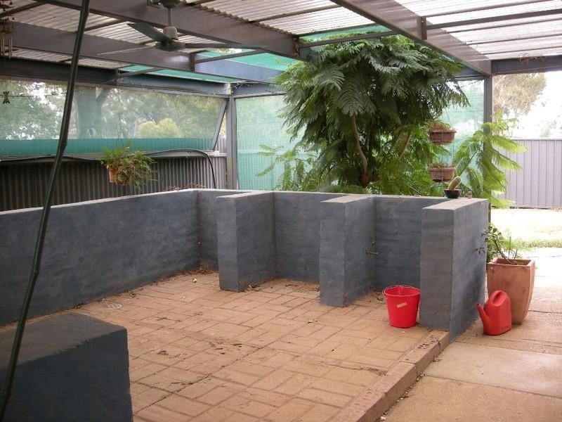 8 Moore Street, Rochester VIC 3561