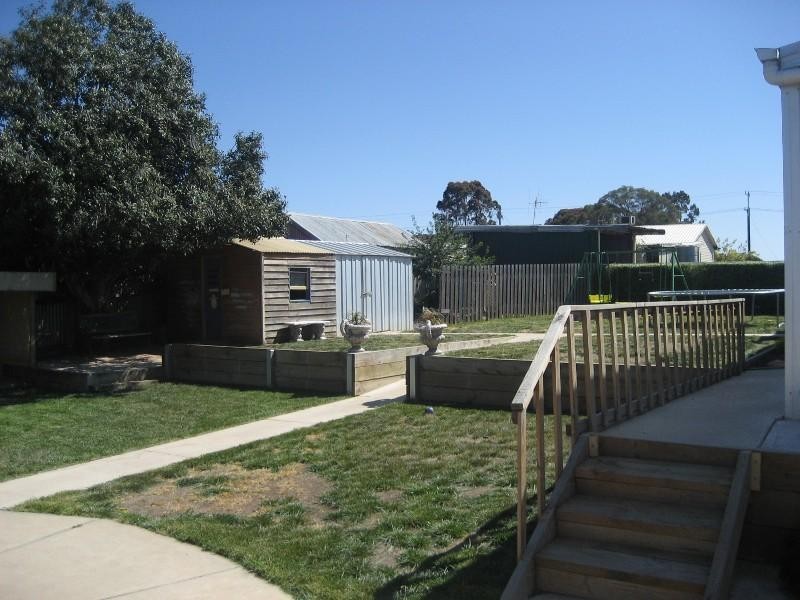 22 North Western Road, St Arnaud VIC 3478