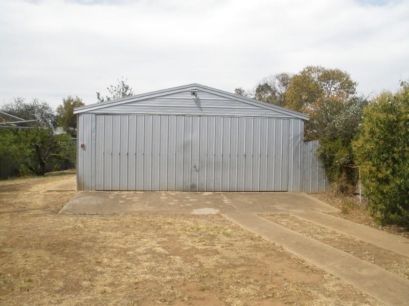 1 Johnson Street, Rochester VIC 3561