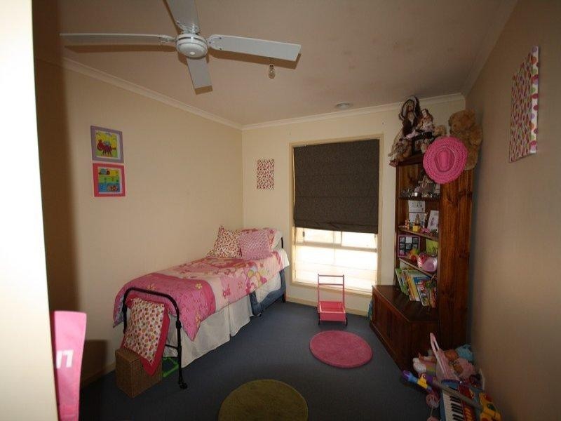 6 Dingee Road, Rochester VIC 3561